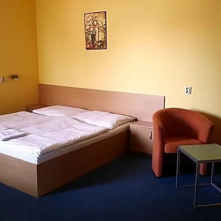 Lehár Panzió Révkomárom